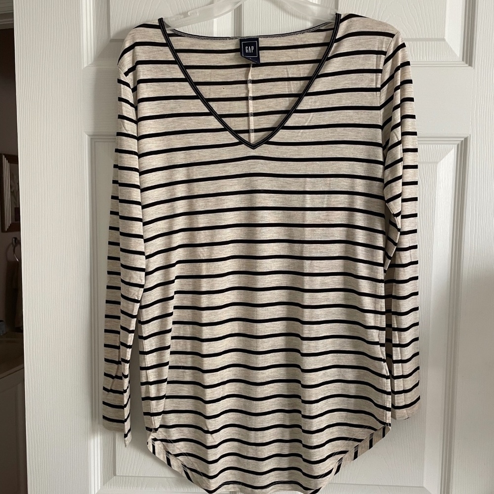 GAP Cream and Black tunic style top